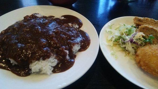 「カレーセット メンチカツ＆カニクリームコロッケ 990円」@カレーショップ ラホールの写真