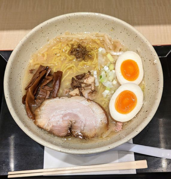 「味玉味噌󠄀らーめん　1,080円」@つじ田 味噌の章 東京駅店の写真
