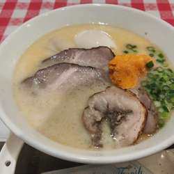 クリーミーラーメン チャーシュー3種類　１２００円