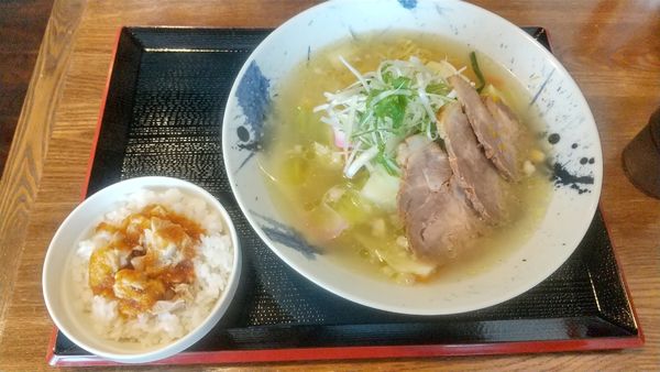 「塩ちゃんぽん麺チャーシュー入980円」@久保ちゃんぽん 鳥取駅前店の写真