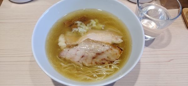 「しおらーめん」@らーめん藁の写真