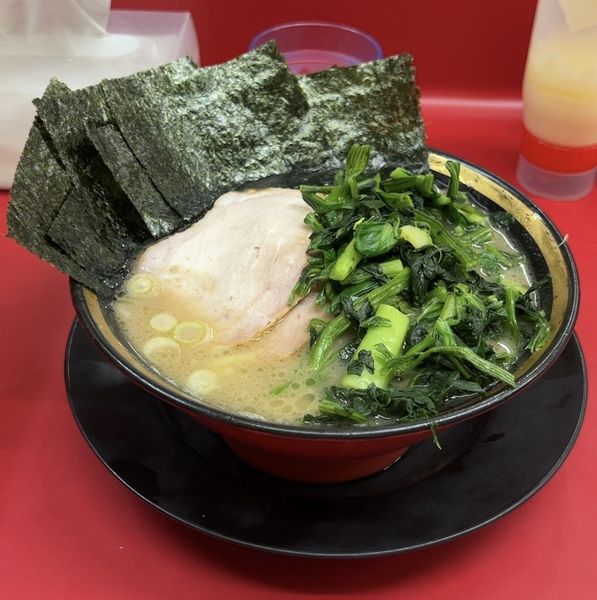 「塩チャーシュー 海苔 青菜」@家系ラーメン 王道 いしいの写真