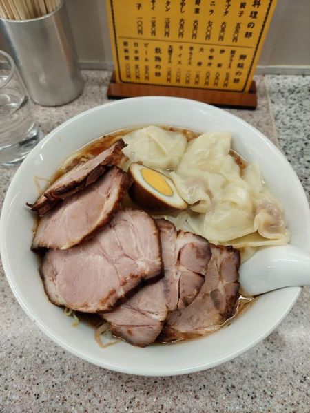 「チャーシューワンタン麺＋半ライス1200円」@中華麺店 喜楽の写真