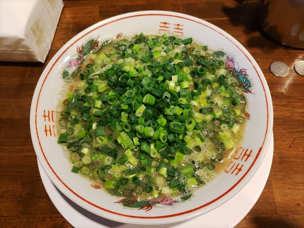 「豚骨ラーメン ﾊﾞﾘｶﾀ+ネギ+替玉２回  ｷｸﾗｹﾞ抜き」@ラーメン池田の写真