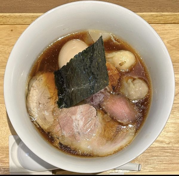 「特製醤油らぁ麺」@らぁ麺や 嶋の写真