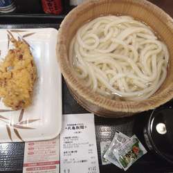 釜揚げうどん並290円、かしわ天170円