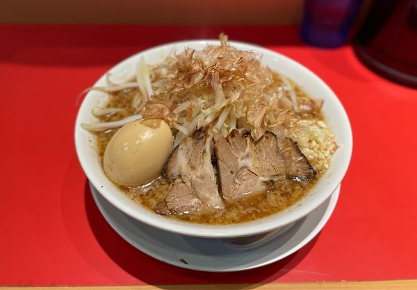 「マンモスラーメン￥900、味玉¥150→本日トッピング無料」@泪橋 新橋店の写真