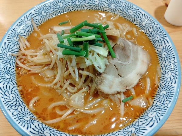 「辛味噌ラーメン」@長州ラーメン 万龍軒 富士見店の写真