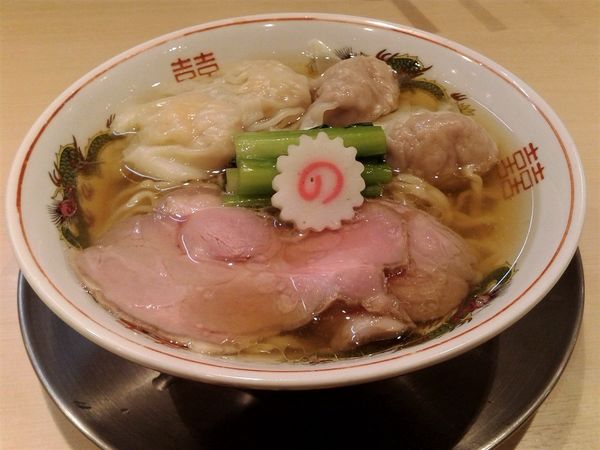 「ワンタン麺(白だし)1240円」@キング製麺の写真