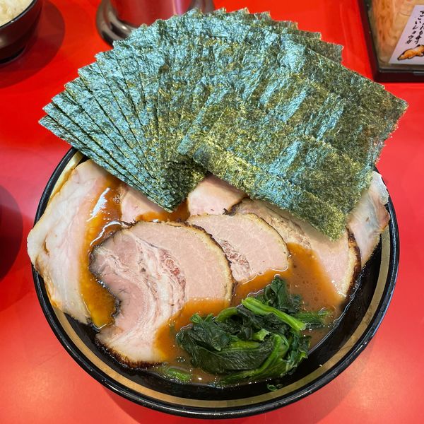 「燻製チャーシュー　ラーメン」@横浜家系ラーメン 大﨑家の写真