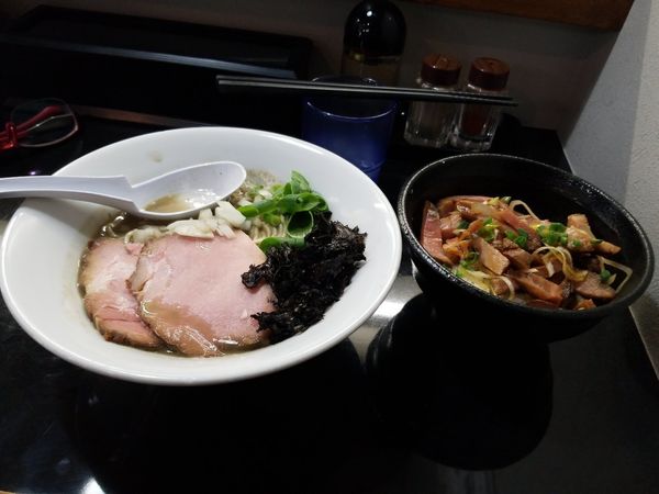 「濃厚煮干しそば+肉飯」@麺処 晴の写真