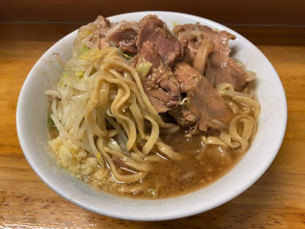 「小ラーメン　麺半分　ヤサイニンニクアブラ」@ラーメン二郎 立川店の写真
