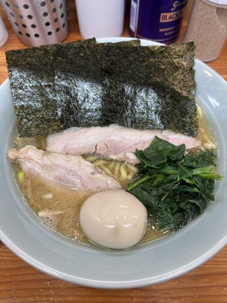 「しょうゆラーメン　大盛り　味玉」@すけちゃんラーメンの写真