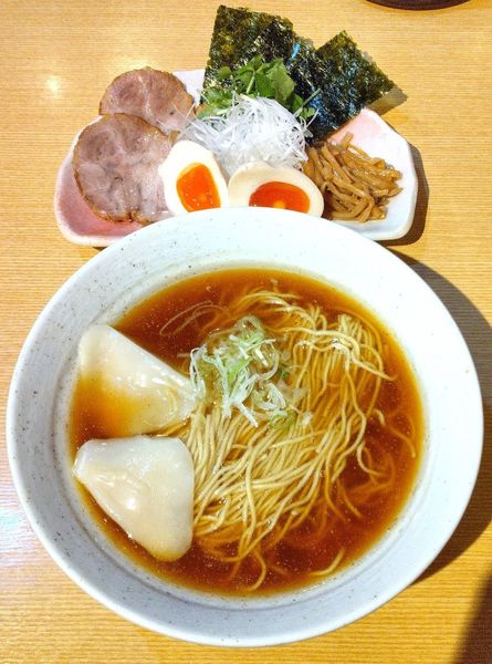 「特製そめいよしの(醤油) 1200円」@麺や そめいよしのの写真