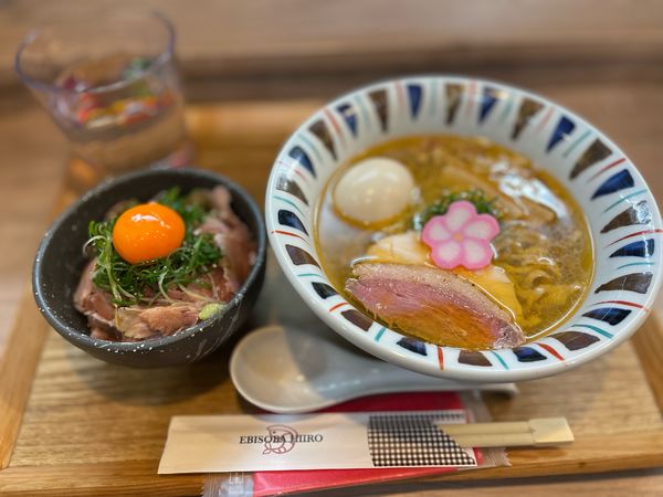 「味玉淡麗えびそば(汐)+ローストポーク丼」@えびそば 緋彩の写真