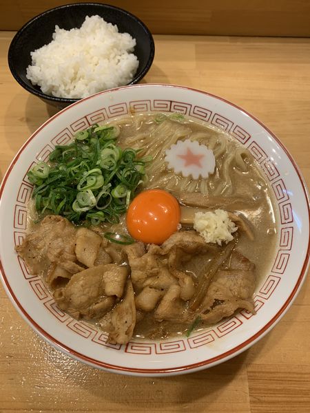 「元祖肉玉そば980円 半ライス150円」@元祖 肉玉そば越智 越谷店の写真