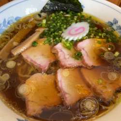 黒しょうゆラーメン750円