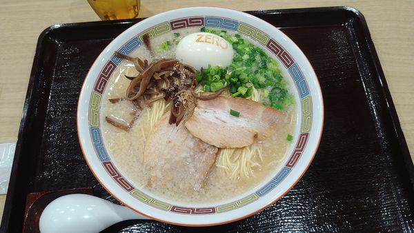 「味玉博多ZERO¥950+大盛無料」@麺処 せんり 稲毛店の写真