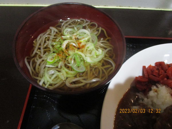 「ミニ蕎麦とカツカレーセット 850円」@そば・うどん たぬきの写真