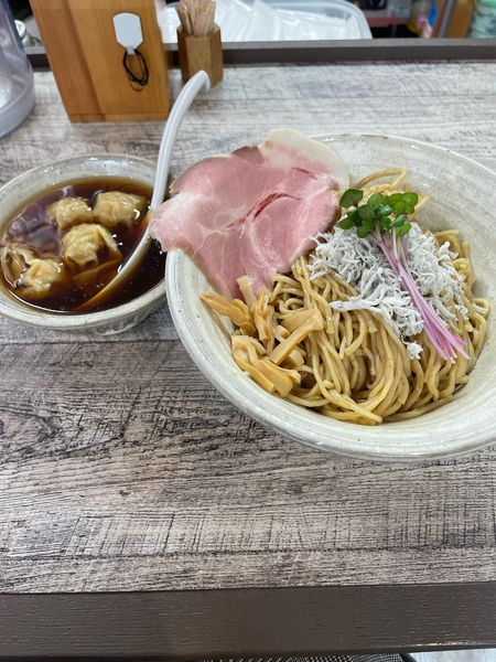 「ワンタンつけ麺 大盛　とろろ昆布」@麺食堂 くにをの写真