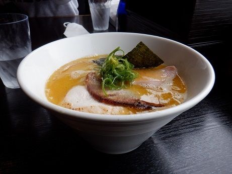 「極鶏そば　塩」@麺道 夢幻の写真