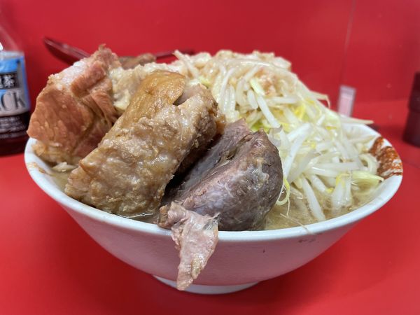 「小豚（にんにく、アブラ、野菜少なめ）」@ラーメン二郎 一橋学園店の写真