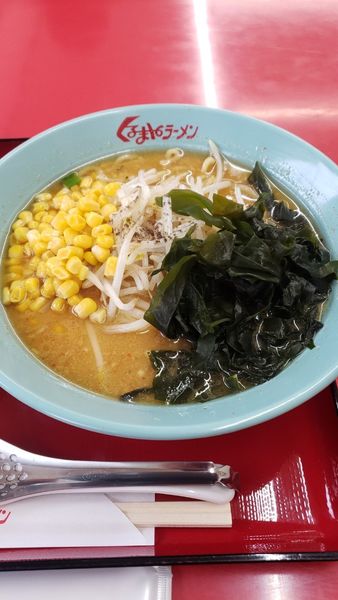 「味噌三陸産ワカメラーメン＋コーン」@くるまやラーメン 大宮吉野店の写真