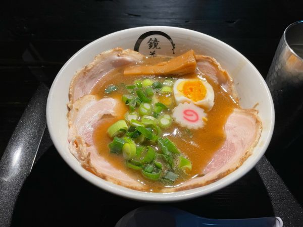 「【限定】熟成豚骨醤油味 豚まみれ」@らーめん愉悦処 鏡花の写真