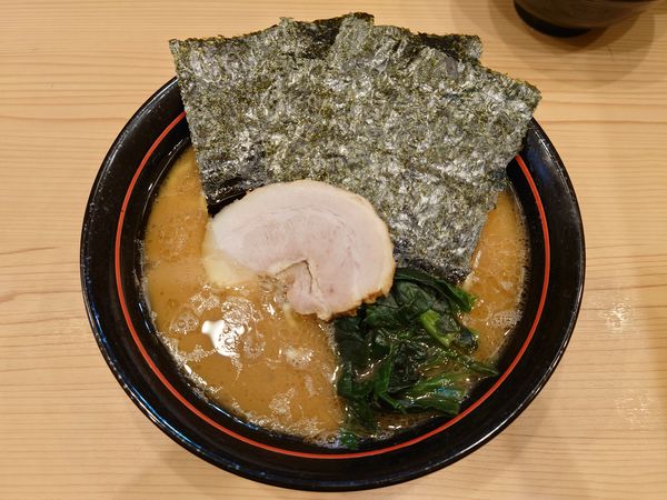 「醤油ラーメン￥650＋ライスサービス」@家系 麺場寺井の写真