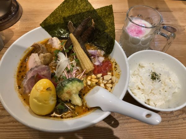 「スパイスラーメン」@スパイスラーメン 点と線. 下北沢店の写真