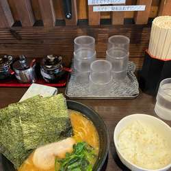 海苔ラーメン硬め濃いめ、ライス