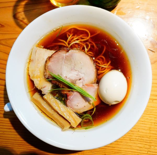 「醤油の純鶏そば＋味玉＋ハートランド」@自家製麺 うろたの写真