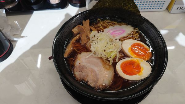 「味玉ラーメン(醤油)860円」@麺屋さとちゃんの写真