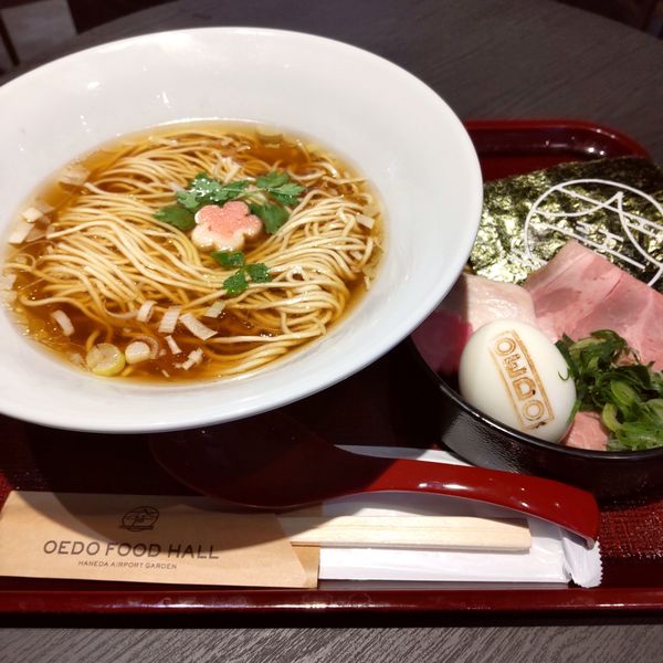 「江戸前淡麗「極」醤油拉麺(¥1,180)」@大江戸フードホールの写真