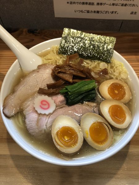 「しおラーメン(大盛)1050円➕味玉2個200円」@オランダ軒の写真