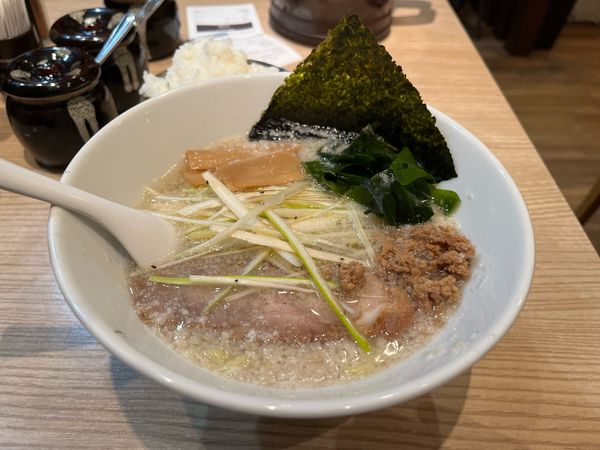 「コッテリの塩らー麺」@コッテリの塩らー麺専門店 MANNISH 日暮里店の写真