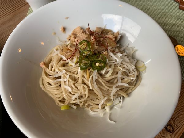 「韓国青唐辛子と鶏モツ」@中華蕎麦 はざまの写真