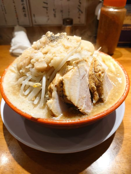 「大ラーメン　野菜マシ　アブラマシ」@らーめん バリ男 大森店の写真