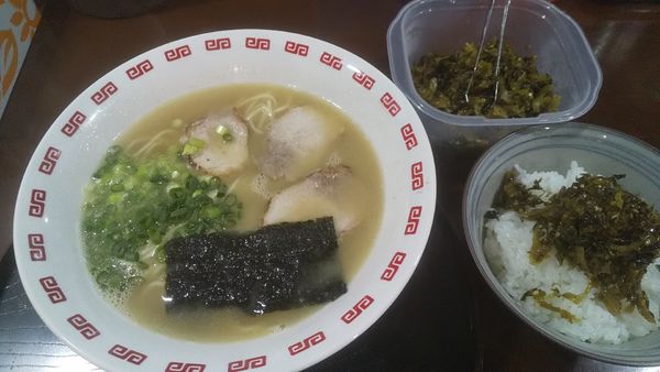 「ラーメン+半ライス（¥800+100)」@ラーメン 旦過の写真