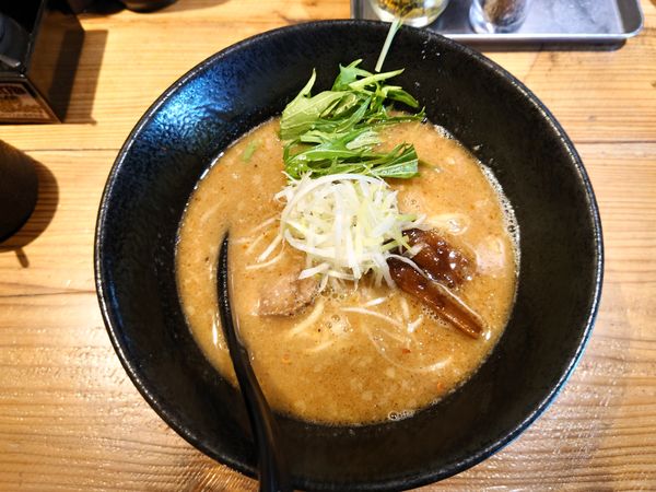 「豚骨魚介ラーメン¥800(小ライスサービス)」@RAMEN TOMIRAIの写真
