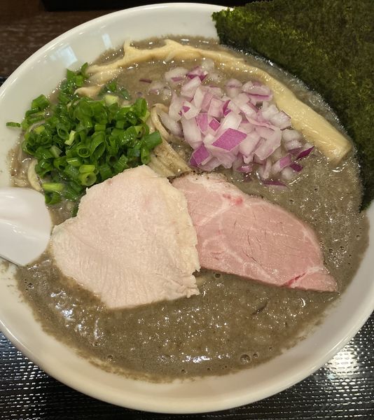 「【限定】背脂煮干しらぁ麺　９００円」@麺処 黒の写真