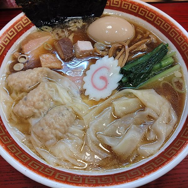 「特製ワンタン麺1400円、卵かけご飯300円、えびす550円」@麺創庵 砂田の写真