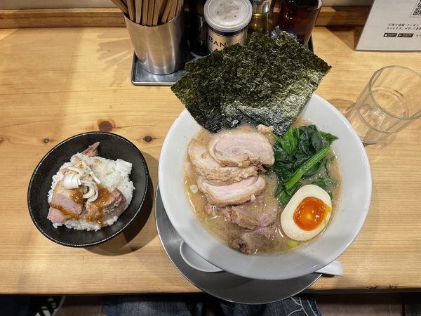 「五葉ラーメン塩＋チャーシューTP＋豚シャリ小」@らーめん五葉の写真