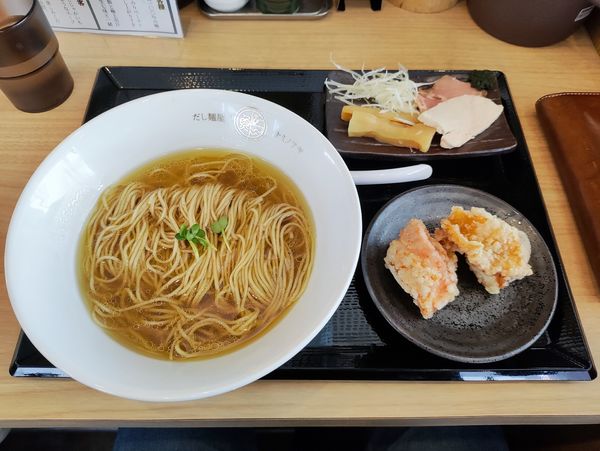 「だし麺（醤油）　白だし唐揚げ２個」@だし麺屋ナミノアヤ 上尾店の写真