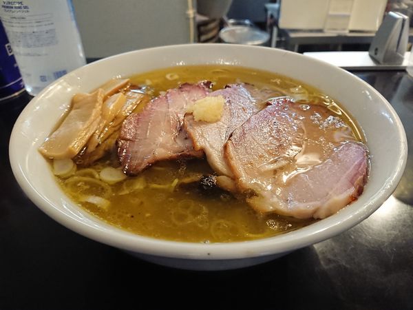 「細麺 塩＋ハーフ焼豚」@凛 永福町店の写真