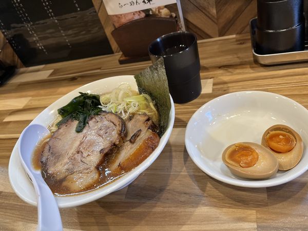 「極みの肉ラーメンダブル味玉トッピング」@らーめん 輝の写真