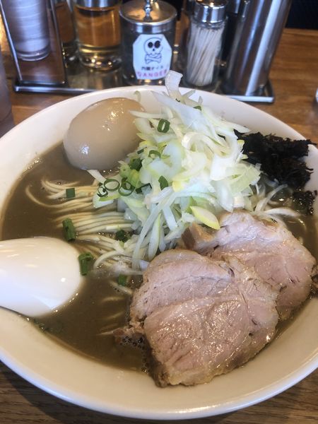 「濃厚煮干しそば」@中村屋総本山の写真