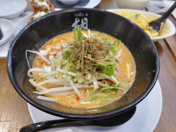 「四川担々麺」@担々麺 胡 円町店の写真