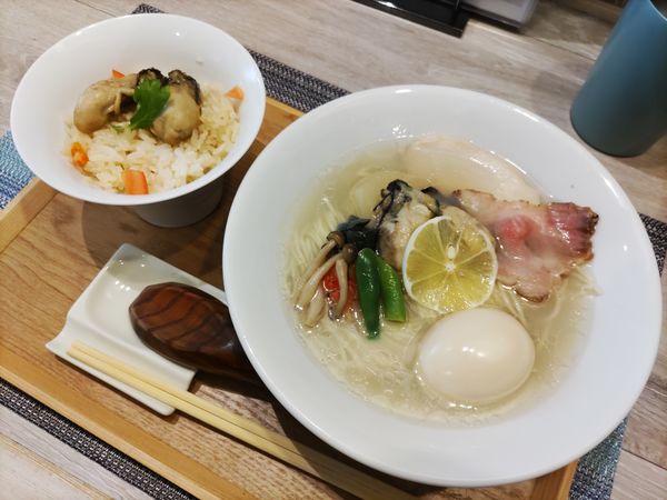 「[限定]牡蠣の潮中華そば定食·味玉(サービス)」@LOKAHiの写真