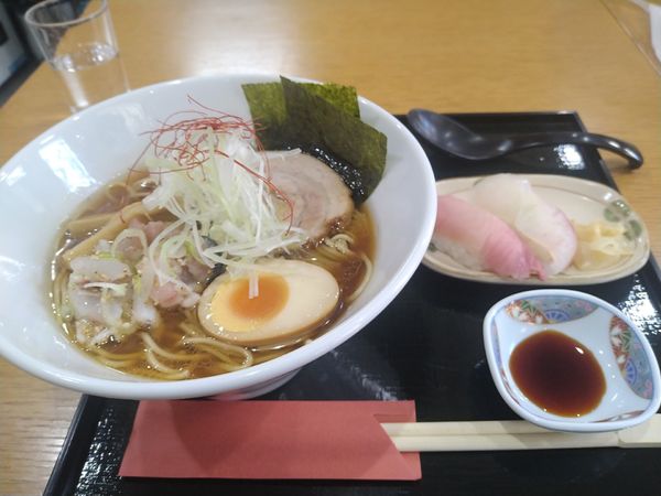 「鯛と鰆のＭix出汁（しょうゆ）：¥1000　握り付き」@伝九郎の写真